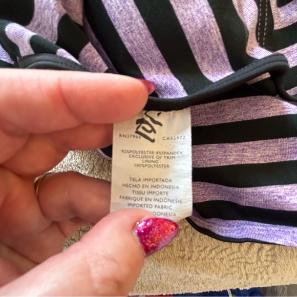 Nike purple and black stripe swimsuit tankini Size 6 - Picture 6 of 10